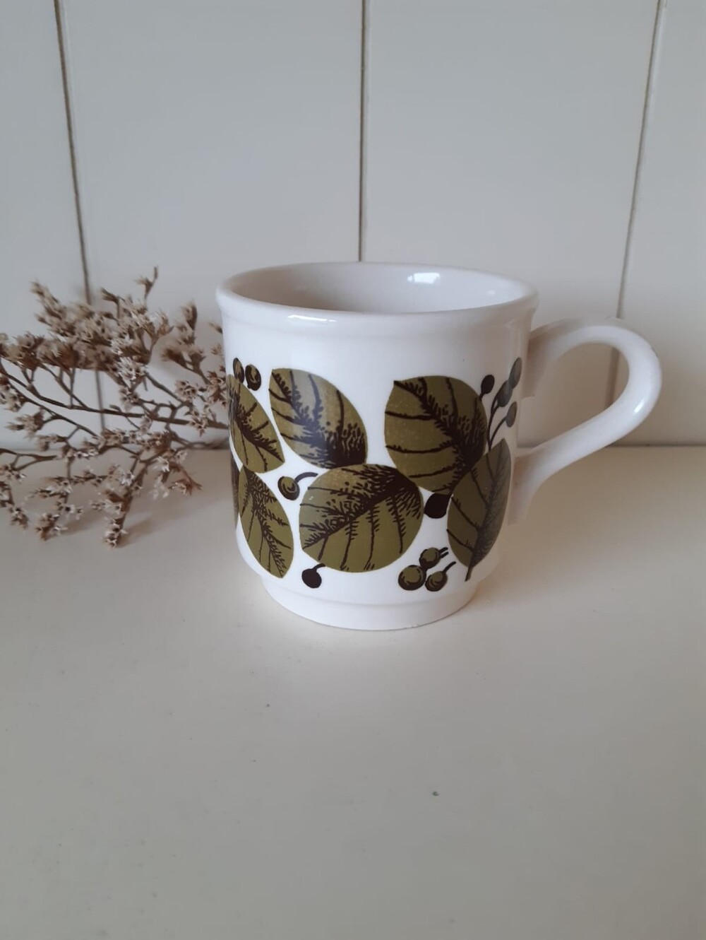 70s Biltons England White Ceramic Mug with Olive Green Leaf Pattern